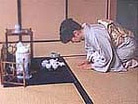 1　一煎目　手前座において、手前の挨拶をする。