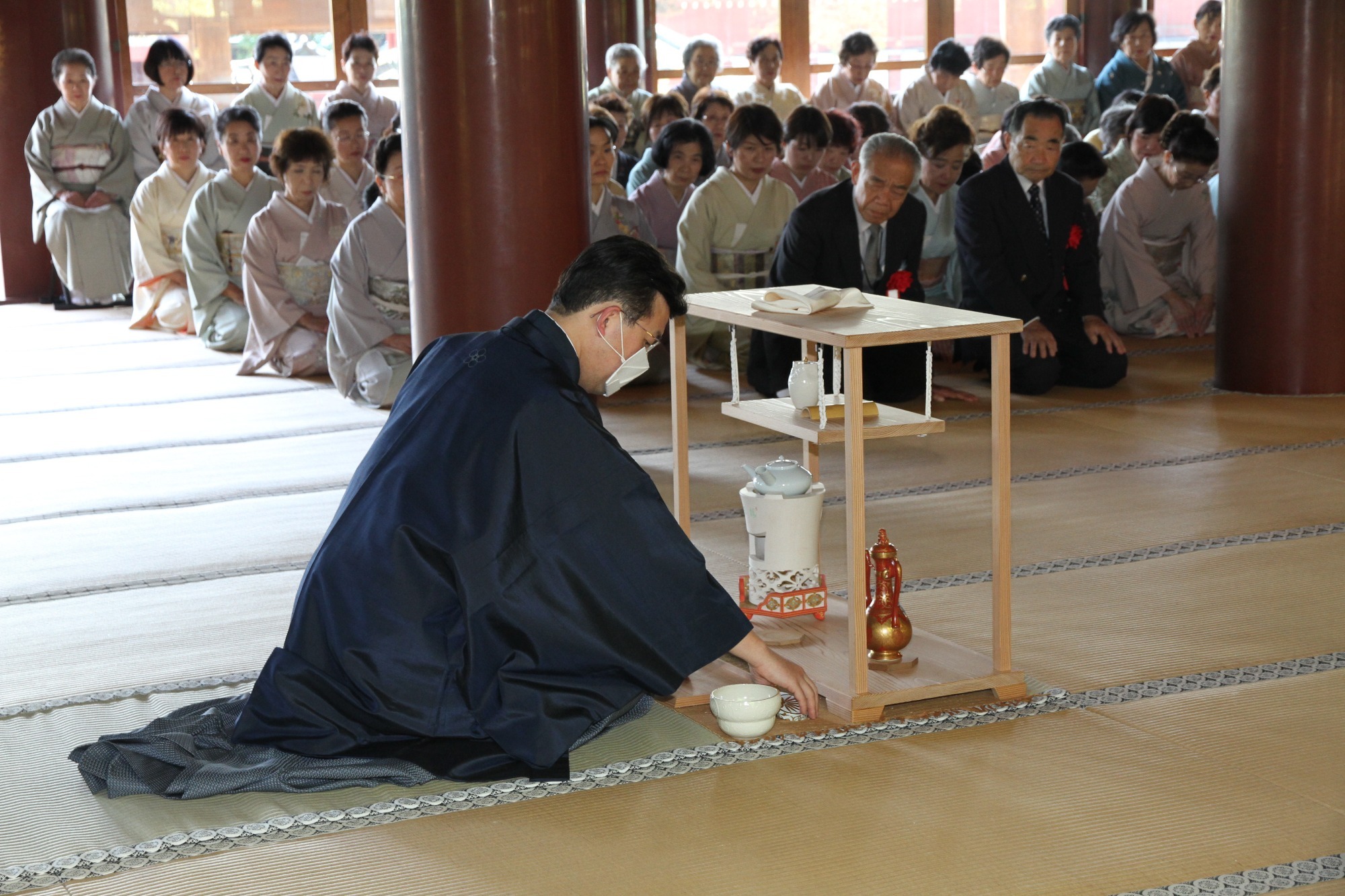 浅間神社御園に植えられた御神茶